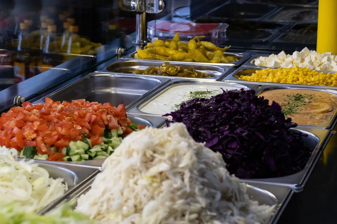 buffet, catering, cafeteria, kitchen, counter, dinner, fast food, ingredients, kitchen counter, lunch, food preparation, cafeteria, cafeteria, cafeteria, cafeteria, cafeteria. Sourcing and inventory choices that hold up under event demand