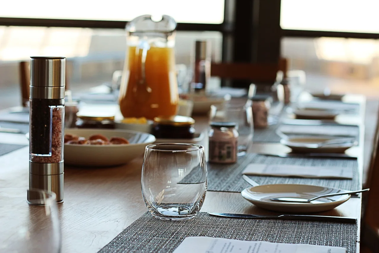 breakfast, banquet, catering, table, meal, restaurant, serving, dine, plate, wooden, juice, pepper. Referral program ideas that feel earned, not bought