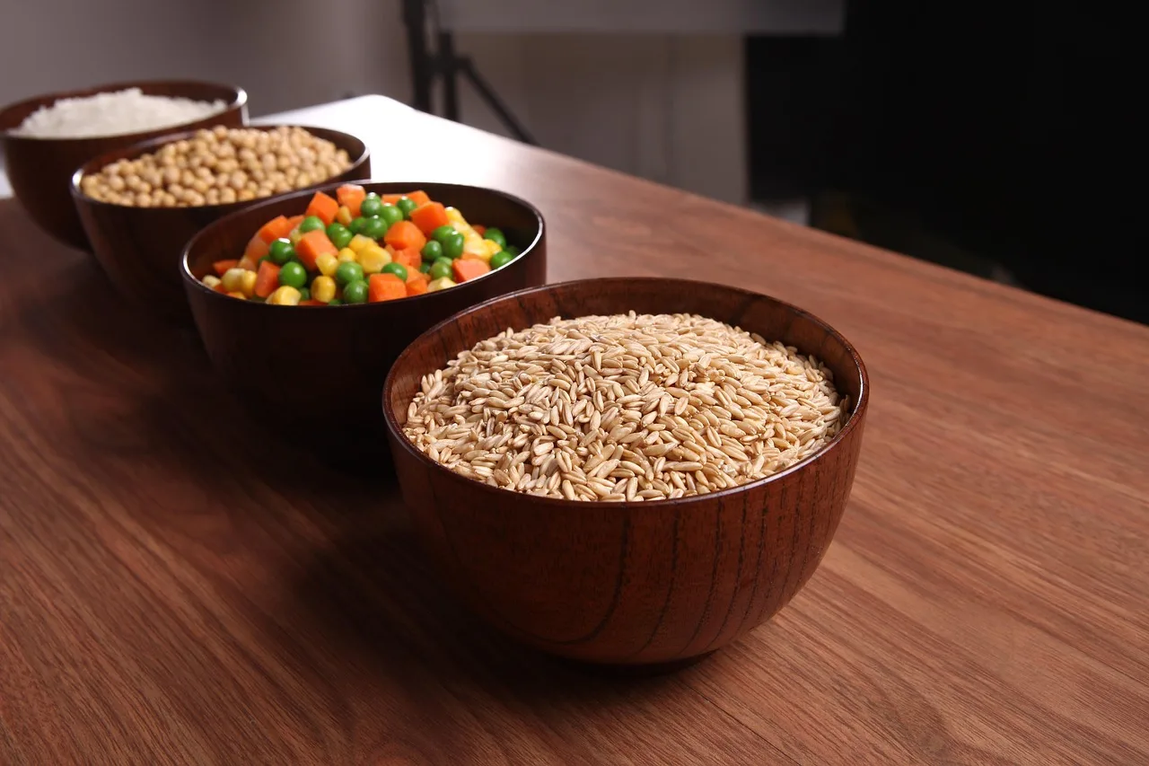 whole grains, catering ingredients, meter, oats, soybeans, whole grains, whole grains, whole grains, whole grains, whole grains. Stock control checklist for a tighter catering inventory