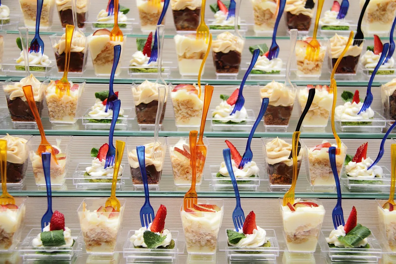 appetizer, apple, banquet, banquette, basket, bread, buffet, canape, canapés, catering, chocolate, cream, cutlery, dessert, dinner, furshet, holiday, mint, reception, restaurant, room, serving, snack, strawberry, sweet, banquet, banquet, banquet, buffet, buffet, buffet, canape, catering, catering, catering, catering, catering, chocolate, furshet, mint, serving. How New York City union labor rules change a catering quote